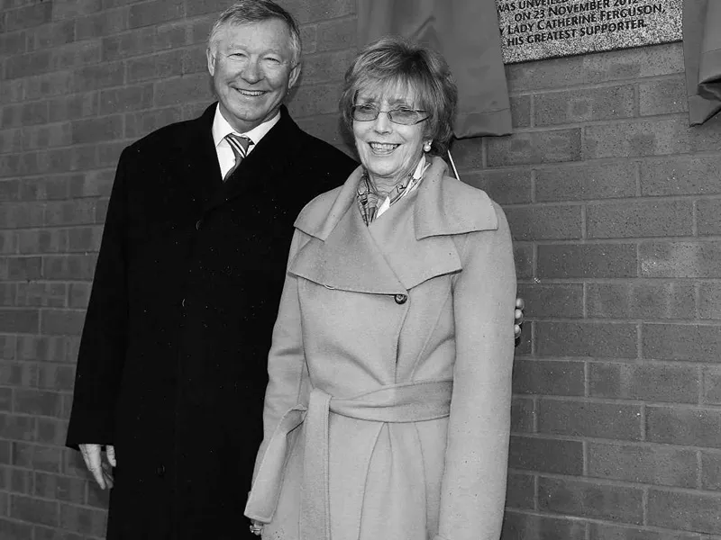 Lady Cathy Ferguson, vợ của cựu HLV huyền thoại Sir Alex Ferguson, vừa qua đời ôm thứ Năm ở tuổi 84.
