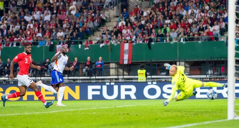 Romelu Lukaku dẫn đầu cuộc đua ghi bàn ở vòng loại với 9 bàn sau 6 trận và nâng kỷ lục cùng tuyển Bỉ lên 79 bàn.