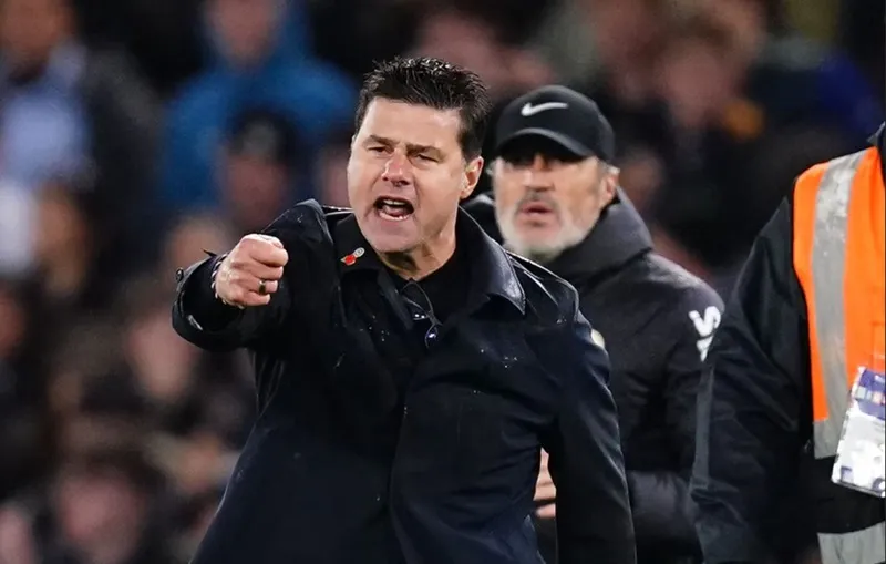 HLV Mauricio Pochettino bộc phát sự giận dữ vào cuối trận hòa 4-4 của Chelsea trước Man.City