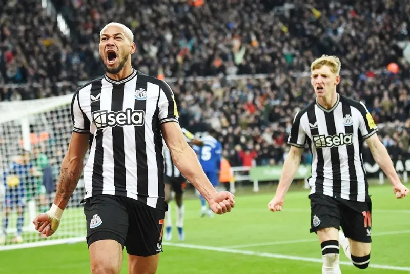Newcastle leo lên vị trí thứ 6 Premier League và tìm thấy nguồn động lực khi làm khách trên sân PSG vào thứ Ba. Newcastle leo lên vị trí thứ 6 Premier League và tìm thấy nguồn động lực khi làm khách trên sân PSG vào thứ Ba.