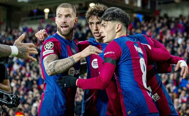 Barcelona lần đầu tiên được chơi ở vòng 1/8 Champions League kể từ khi Lionel Messi rời CLB.