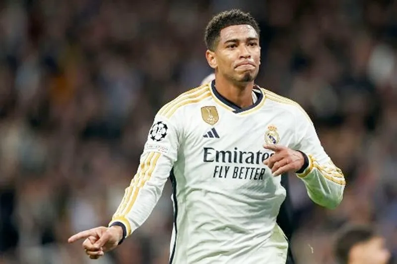 HLV Carlo Ancelotti đã đưa ra sự so sánh Jude Bellingham với huyền thoại Zinedine Zidane.