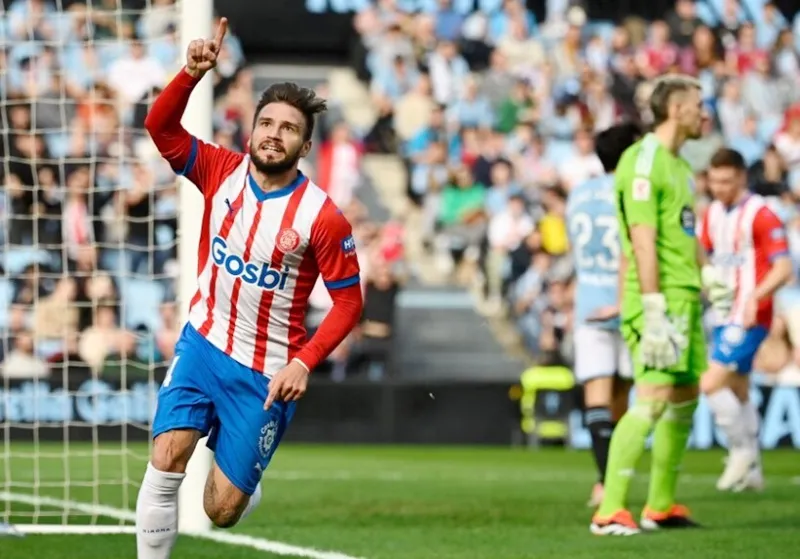 Girona thắng 1-0 tại Celta Vigo 1-0 để vượt qua Real Madrid một lần nữa trở lại vị trí dẫn đầu.