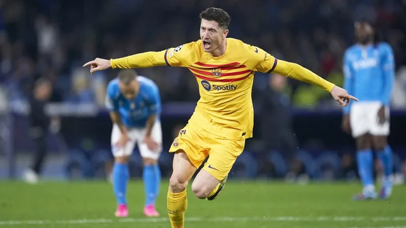 robert-lewandowski-5267.jpg