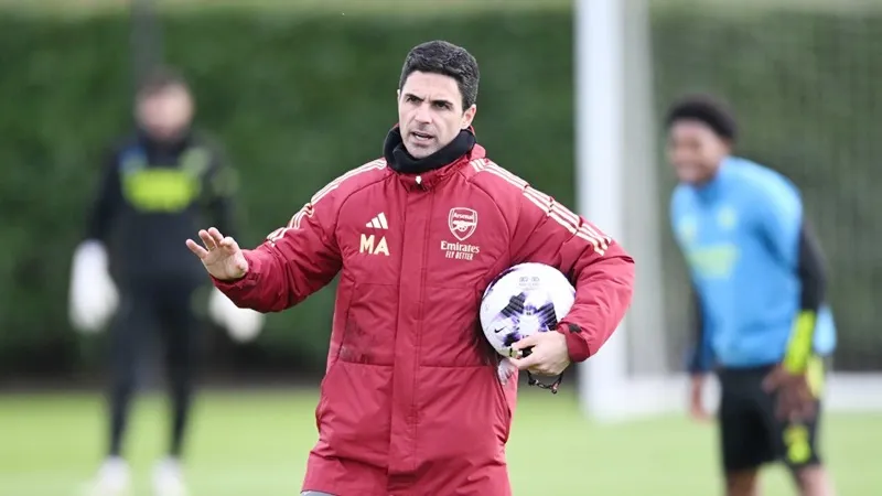 HLV Mikel Arteta khẳng định phong độ ghi bàn tuyệt vời của Arsenal không thay đổi kế hoạch ký một tiền đạo mới.