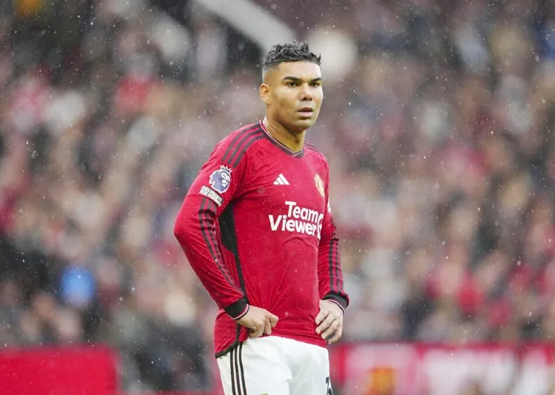 Casemiro dường như vừa dính chấn thương nghiêm trọng và vắng mặt ở trận tứ kết FA Cup.