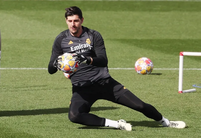 Thibaut Courtois phải nghỉ thi đấu thêm 4 đến 6 tuần nữa sau khi bị vỡ sụn chêm ở đầu gối.