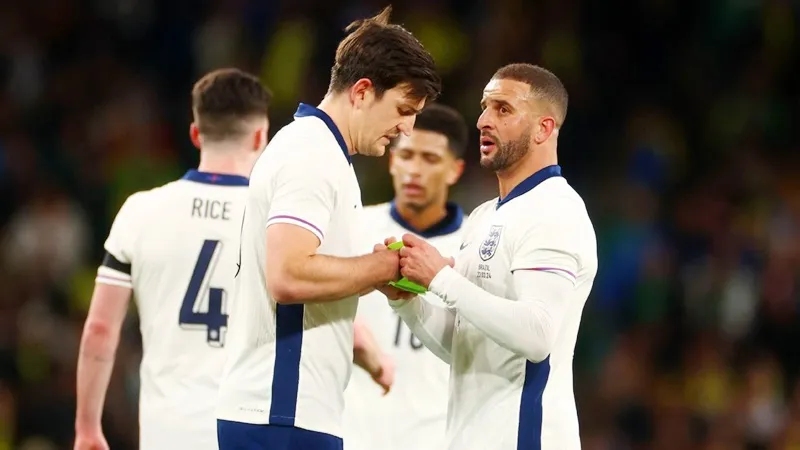 Kyle Walker và Harry Maguire đã rút lui khỏi đội tuyển Anh vì chấn thương.