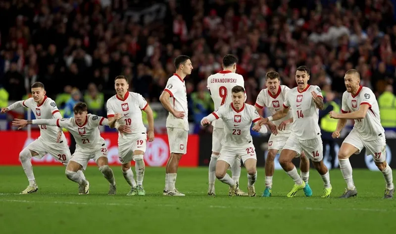 Robert Lewandowski.jpg