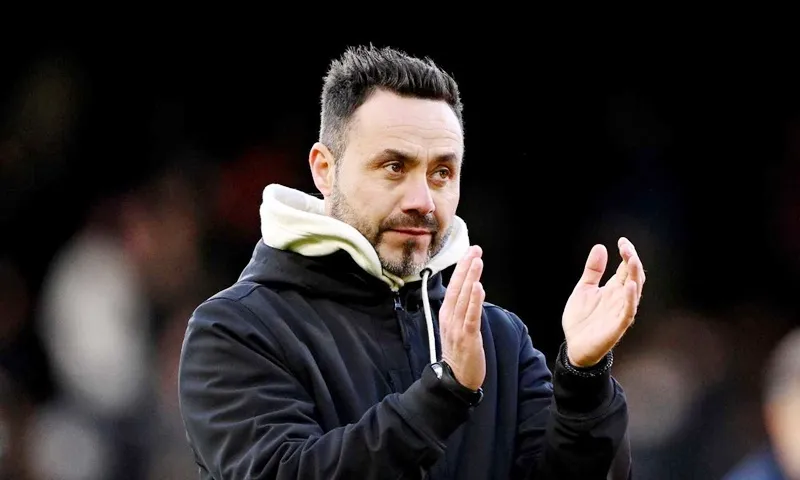 Roberto De Zerbi của Brighton được coi là ứng viên hàng đầu thay thế Jurgen Klopp ở Anfield.
