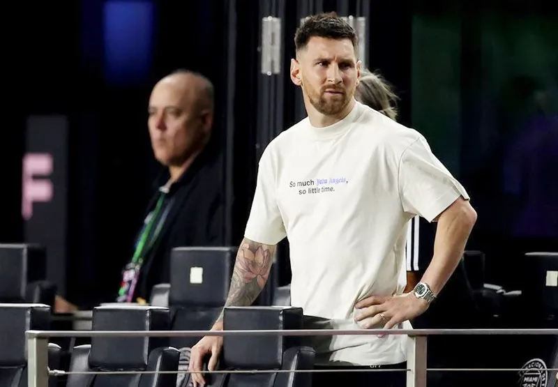 Lionel Messi không thể thi đấu hôm thứ Tư vì chấn thương.