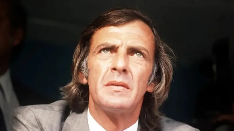 César Luis Menotti.jpeg