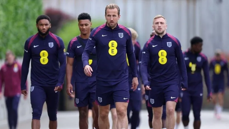 Harry Kane cùng các đồng đội chắc chắn sẽ đặt mục tiêu nhất bảng C