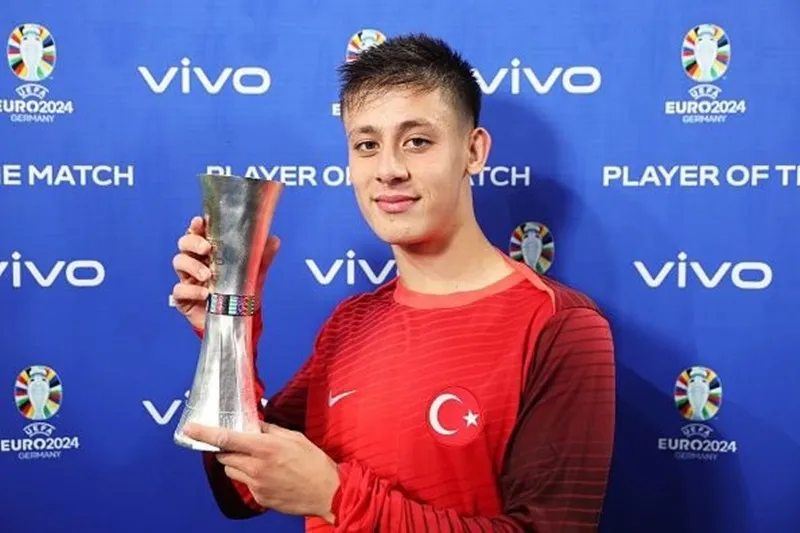 Arda Guler là cầu thủ xuất sắc nhất trận Thổ Nhĩ Kỳ - Georgia