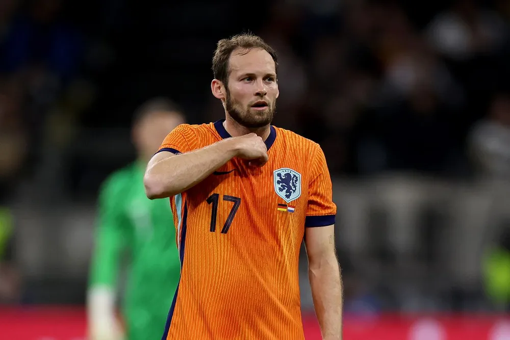 Daley Blind.jpg