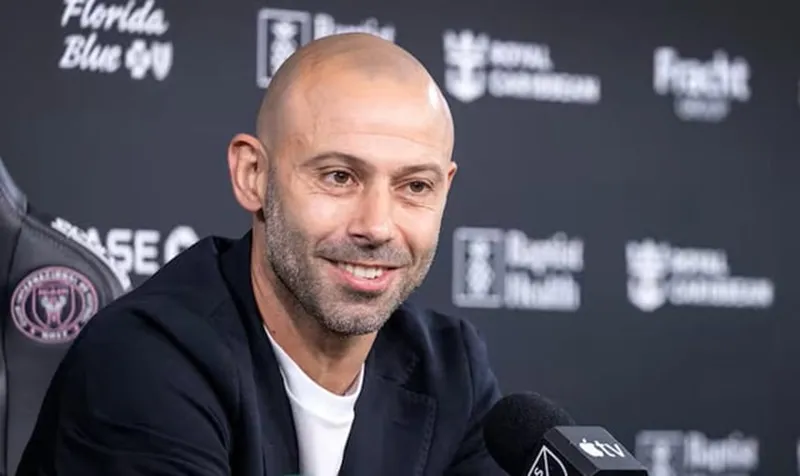 HLV Javier Mascherano khẳng định “không thể nghĩ về” việc ký hợp đồng với Neymar.