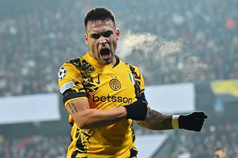 Martinez.jpg