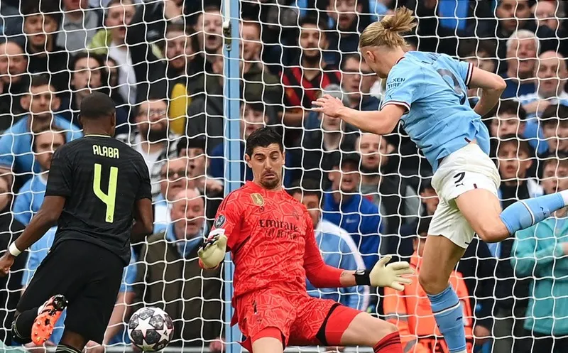 Thủ thành Thibaut Courtois cho biết Real Madrid không sợ nếu phải đối đầu với Man.City.
