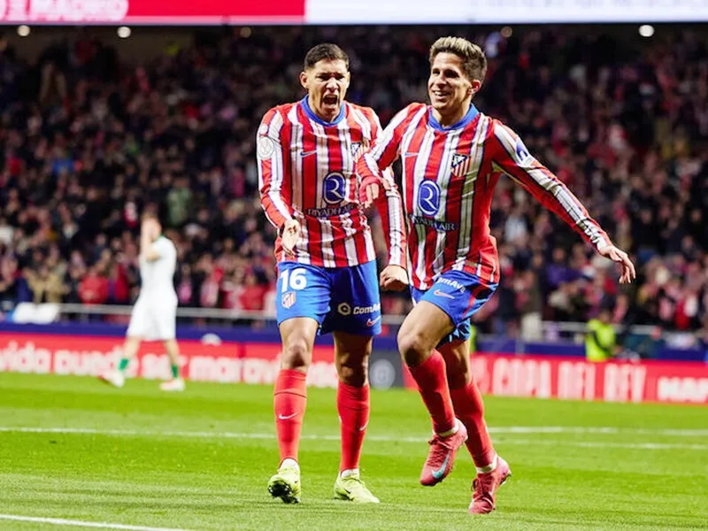 Giuliano Simeone ghi 2 bàn giúp Atletico Madrid dễ dàng thắng 5-0 trước Getafe.