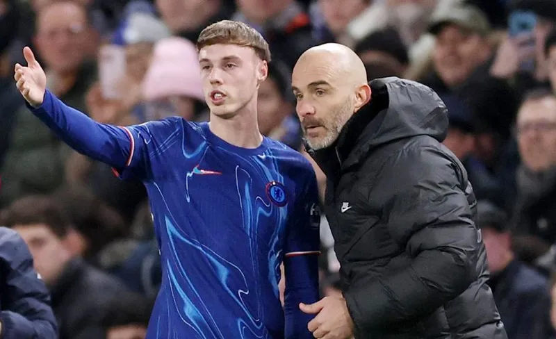 HLV Enzo Maresca thừa nhận Chelsea quá phụ thuộc vào Cole Palmer khiến anh sa sút.