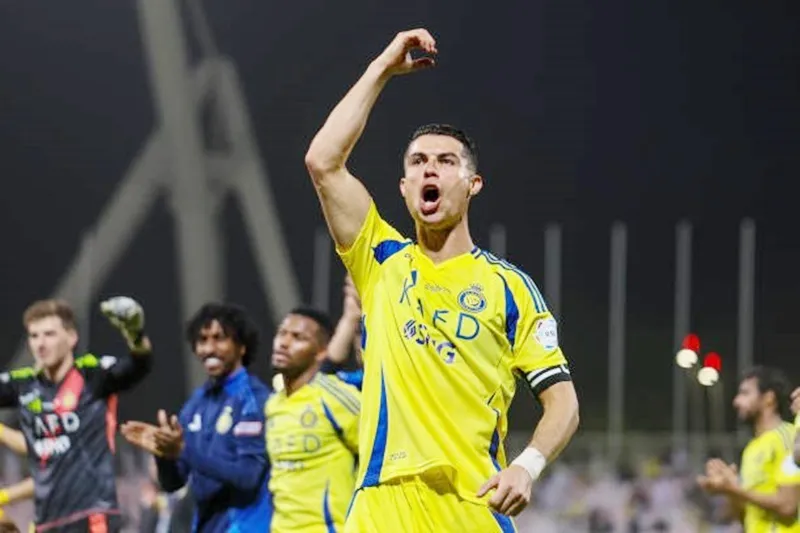 Ronaldo cùng các đồng đội hạ gục Al-Wehda với tỷ số 2-0