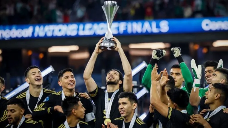 Mexico đánh bại Panama 2-1 để lần đầu tiên giành chức vô địch CONCACAF Nations League.