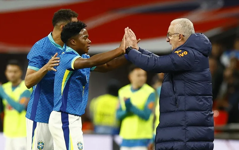 HLV Dorival Junior nhấn mạnh ông vẫn luôn theo dõi và đặt nhiều ky vọng vào Endrick.