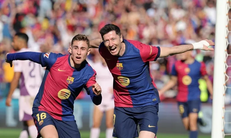 Barcelona đã tái lập khoảng cách 3 điểm với Real Madrid ở ngôi đầu bảng xếp hạng La Liga.