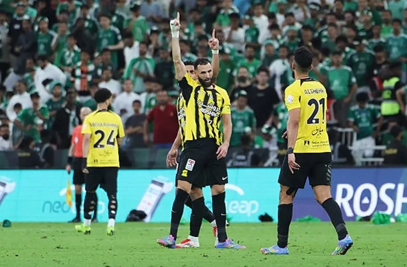 Benzema thể hiện đẳng cấp với bàn thắng mang về trận hòa 2-2 cho Al-Ittihad trước Al-Ahli