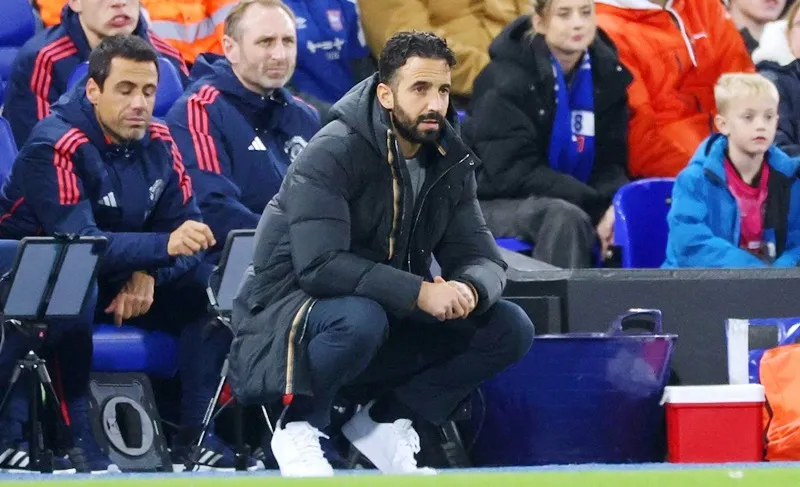 HLV Ruben Amorim tin chơi ở Europa League dễ hơn Premier League nhờ tốc độ trận đấu chậm hơn.