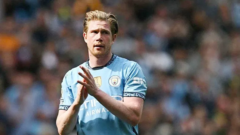 Kevin De Bruyne thừa nhận gia đình anh “hơi lo sợ” về những thay đổi trong tương lai.