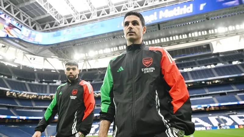 HLV Mikel Arteta thúc giục Arsenal mạnh mẽ dập tắt kỳ vọng về một cuộc lội ngược dòng của Real Madrid.