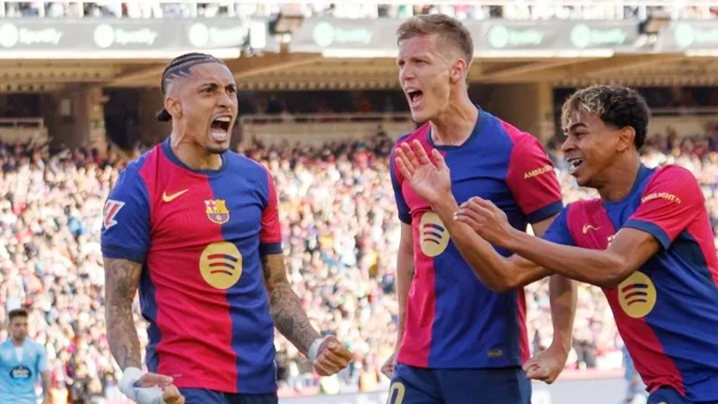 Raphinha tỏa sáng dẫn đầu màn lội ngược dòng phấn khích 4-3 của Barcelona trước Celta Vigo.