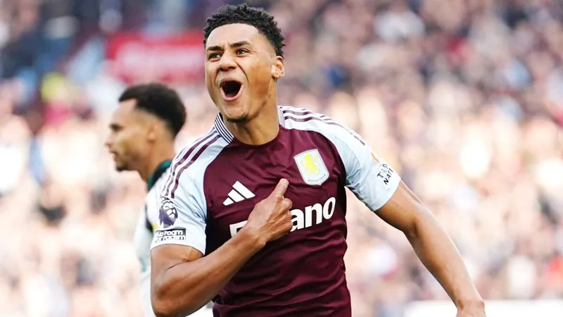 Ollie Watkins đang chia sẻ kỷ lục 74 bàn tại Premier League với Gabriel Agbonlahor.