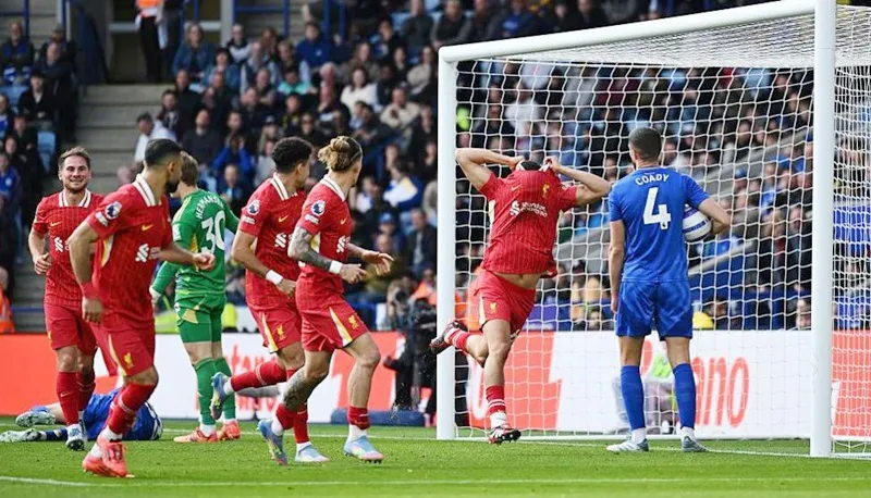 Liverpool đánh bại Leicester 1-0 và đã chạm 2 tay vào chức vô địch Anh thứ 20.