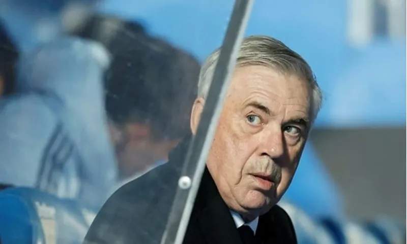HLV Carlo Ancelotti phản ứng mạnh mẽ trước phát ngôn của các trọng tài