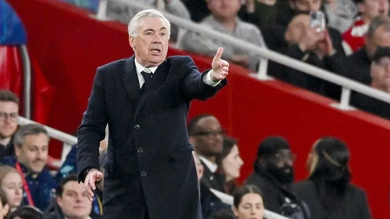 HLV Carlo Ancelotti sẽ gặp Chủ tịch Florentino Perez để thảo luận về việc rời Real Madrid.