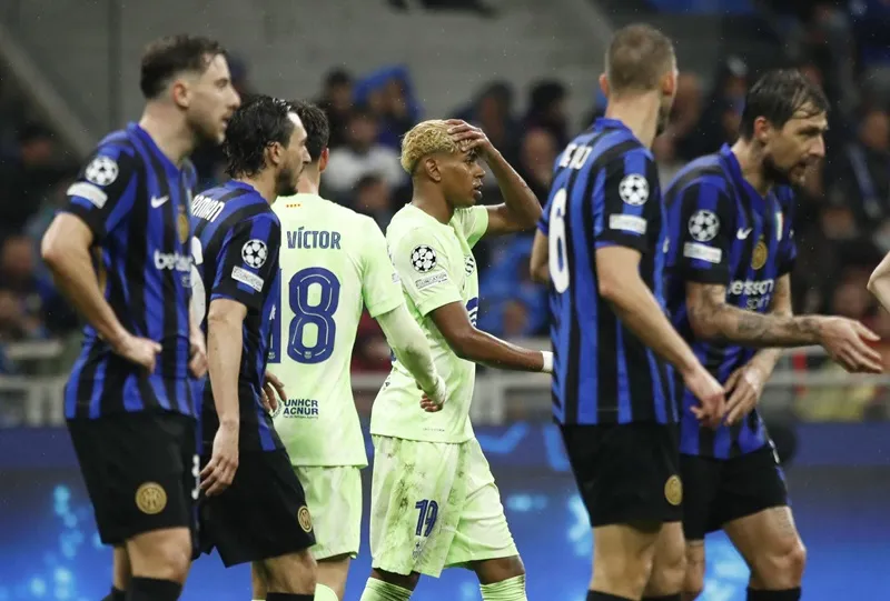 Lamine Yamal và đồng đội đã làm hết mình trong cả 2 lượt trận bán kết điên rồ với Inter Milan.