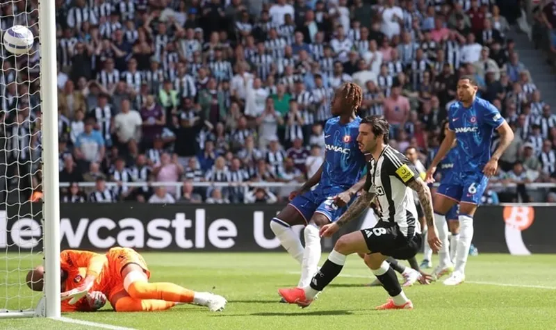 Sandro Tonali ghi bàn thắng cận thành giúp Newcastle đánh bại Chelsea
