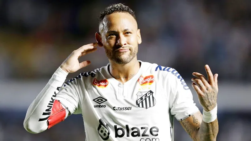 Neymar gia hạn hợp đồng thêm 6 tháng và ở lại CLB Santos đến hết tháng 12 năm nay.