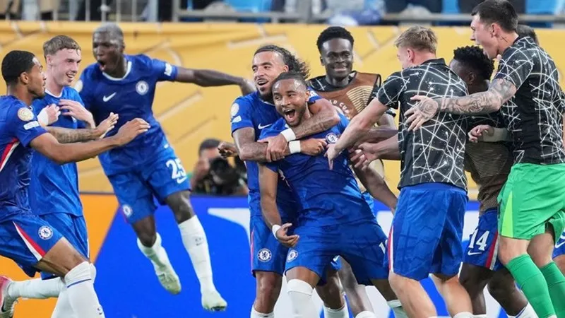 Bàn thắng trong hiệp phụ của Christopher Nkunku giúp Chelsea thắng Benfica 4-1 vào tứ kết. 