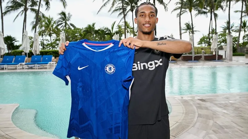 Joao Pedro đã chính thức hoàn thành chuyển giao từ Brighton đến Chelsea vào thứ Tư.