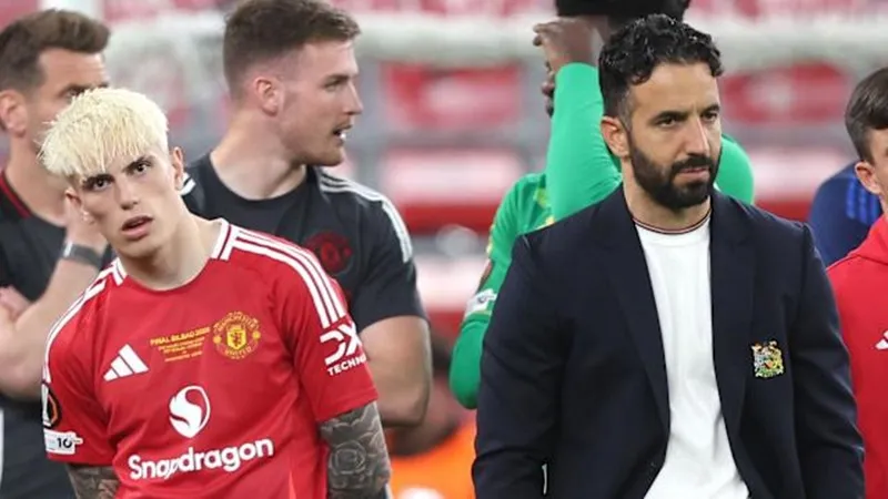 Alejandro Garnacho phải ra đi sau khi đã bất đồng quan điểm với HLV Ruben Amorim.