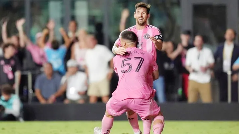 Lionel Messi có 2 pha kiến tạo giúp Inter Miami vượt qua Atlas với tỷ số 2-1.