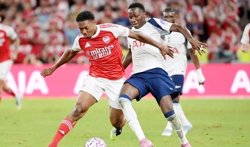 Arsenal kết thúc chuyến du đấu tiền mùa giải tại châu Á bằng thất bại 0-1 trước Tottenham.