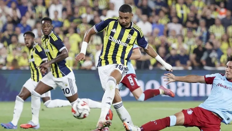 Fenerbahce lội ngược dòng với chiến thắng có tỷ số 5-2 trước Feyenoord.