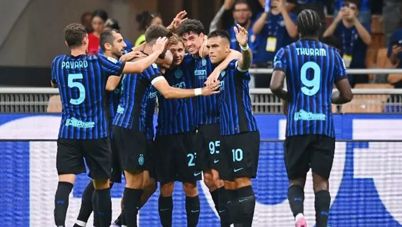 Inter Milan khởi đầu hoàn hảo tại Serie A khi thắng dễ dàng 5-0 trước Torino.