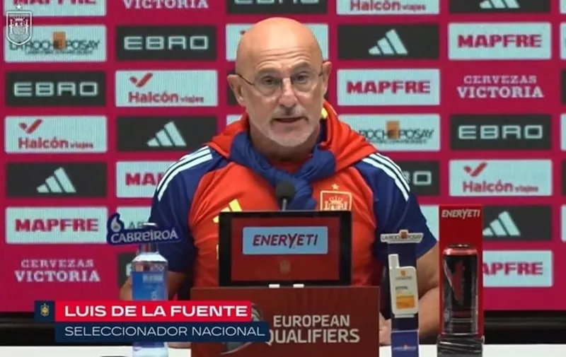 HLV De la Fuente: "Tôi tự hào khi có những cầu thủ như Morata trong đội hình"