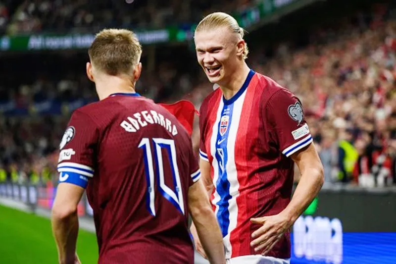 Erling Haaland ghi 5 bàn để giúp đội tuyển Na Uy đè bẹp Moldova với tỷ số kỷ lục 11-1.