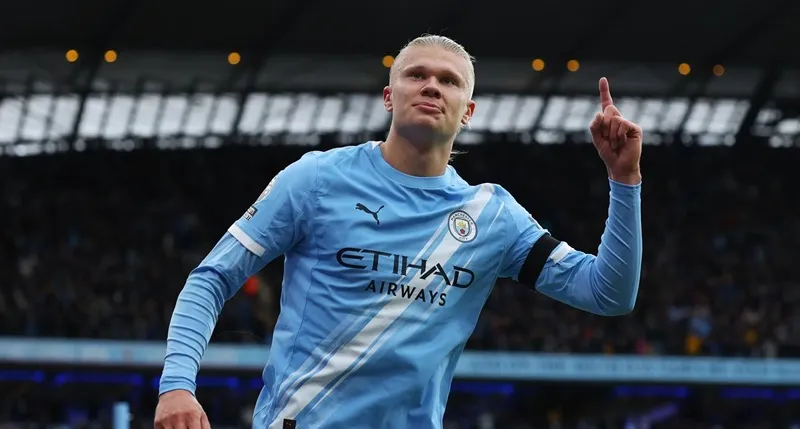 Erling Haaland ghi cú đúp trong hiệp 2 để nhấn chìm Quỷ đỏ